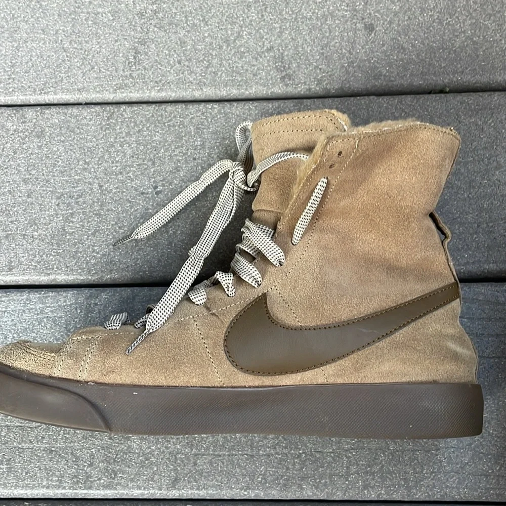 Nike High Roll Leather Blazer Womens Sneaker (Cream) 7.5